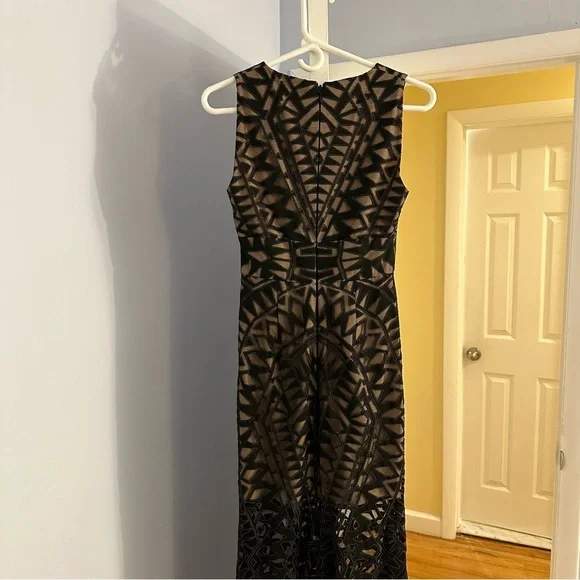 BCBGMAXAZRIA Maranda Burnout Black Lace
Dress Gown Fit Flare Size 0 - Picture 13 of 13